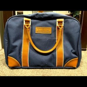 Unisex Tommy Hilfiger carry-on travel/work bag.